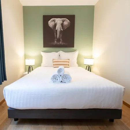 Escale De Giulia Beaune (Cote d'Or)